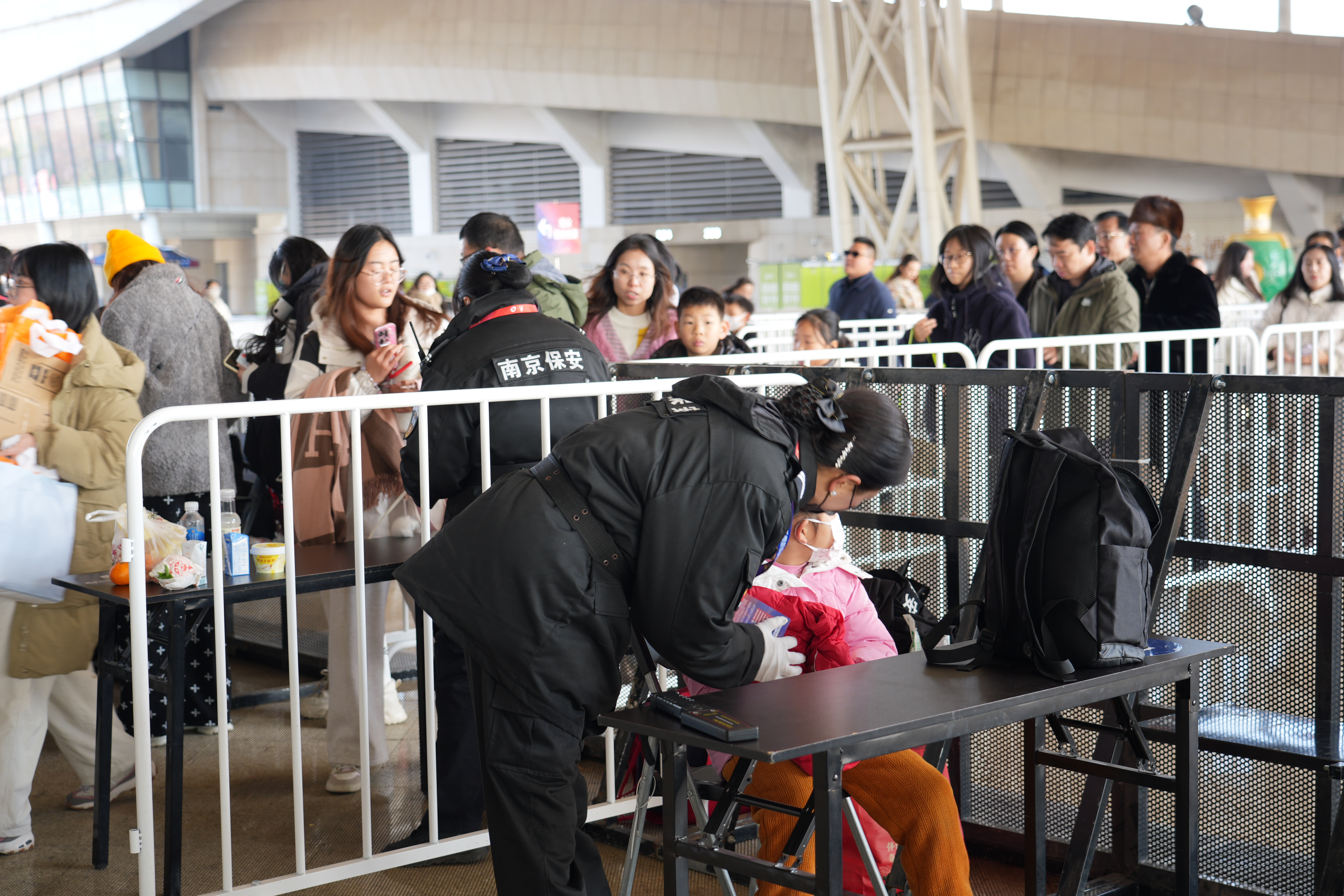 E:/25.12.10后 上傳網(wǎng)站留存/“安保鐵軍、硬核保障”2025系列報(bào)道四十一——乒超巔峰對(duì)決耀金陵 南京市保硬核護(hù)航筑平安/DSC06736.JPGDSC06736